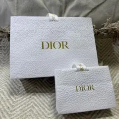 Dior ギフトボックス ホワイト