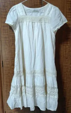 earth music&ecology アイボリー ひざ丈ワンピース 半袖