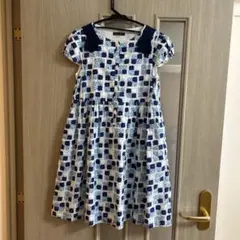 Bebe 150cm 半袖ワンピース 総柄 青×紫 ネイビー飾り