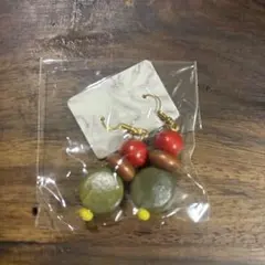 ハンドメイドウッドピアス