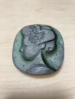 昭和レトロな和装女性の横顔文鎮