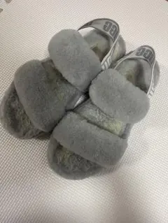 UGG ファーサンダル　23.5〜24センチ　US7