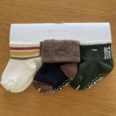 新品未使用petit main ベビー靴下 3足セット