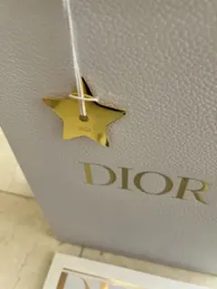 Dior 星型チャームとマガジン、ショップバッグセット