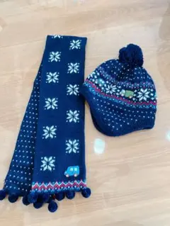 familiar 雪の結晶柄 ニット帽 マフラーセット