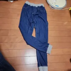 西松屋　デニム風長ズボン 150サイズ