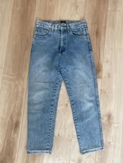 希少 リーバイスLEVI’S デニム ジーンズ 黒タブ 布パッチ ビッグＥ