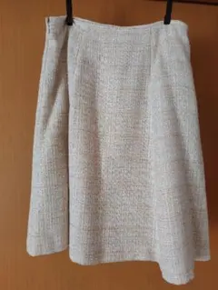 BEAMS HEART ベージュ系ツイード風ひざ丈スカート