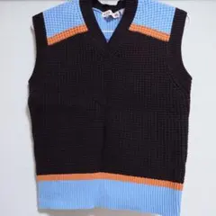 マルニ ユニクロ ポップコーンニットVネックベスト