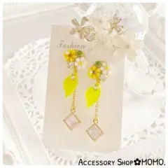 フラワー・:*ビジュー♡ジルコニア.リーフ♡ハンドメイドピアスorイヤリング♡