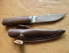 ダマスカス模様ナイフ