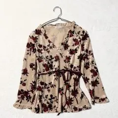 【レストローズ】ラップスタイル トップス（M）カシュクール 花柄 フリル リボンのサムネイル