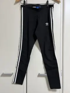 adidas レギンス