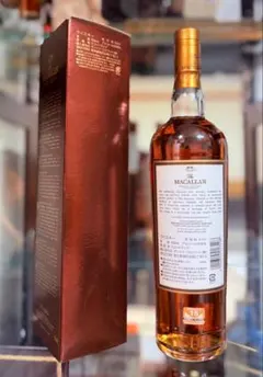 The Macallan 12 Years Old Sherry Oak .のサムネイル