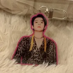 bts ジョングク アクリルキーホルダー
