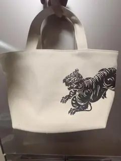 とらや 限定トートバッグ 虎柄
