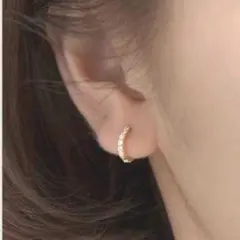 ハーフエタニティ フープピアス ゴールド CZ ダイヤ 高級感 ジルコニア
