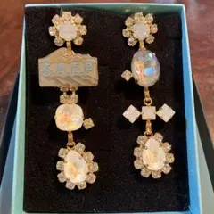 cornu ヴィンテージパーツイヤリングアンティーク　スワロフスキー　クリスタル