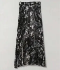 JEANASIS ジーナシス シアーシャイニーガラ スカート