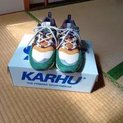 KARHU マルチカラー スニーカー【未使用】のサムネイル