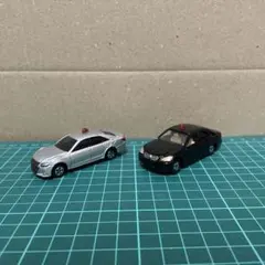 トミカ　トヨタ　クラウン　覆面パトカー　2台セットのサムネイル