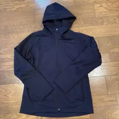 UNIQLOーブロックテックパーカー（濃紺）