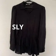 SLYのトップス