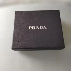 PRADA ギフトボックス 小型