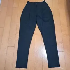 ISSEY MIYAKE メンズ スラックス ブラックのサムネイル