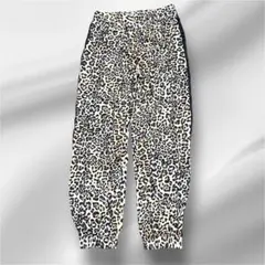 ヒョウ柄 カジュアルパンツ サイドライン 薄手 春夏