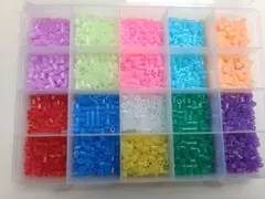 蓄光ラメ アルファベットビーズ 100個 A〜Z各1 後はランダム パラ 