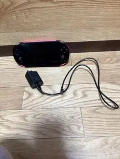 PS Vita PCH-2000 本体 充電器付き 動作確認済み ff10