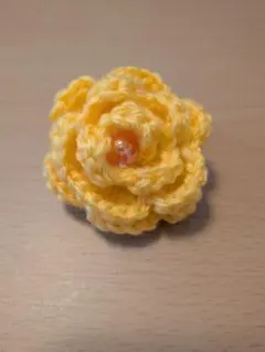 お好きな2個で300円　黄色い毛糸の薔薇モチーフ付きヘアゴム