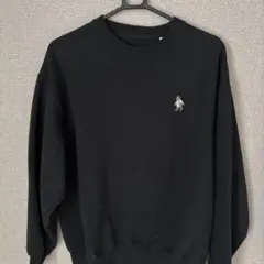 黒の刺繍スウェット
