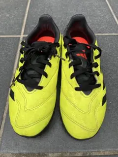 adidas サッカーシューズ トレーニングシューズ