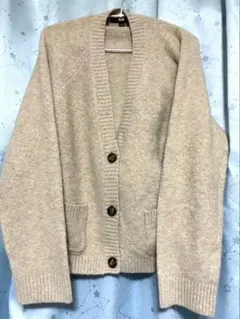 ニットカーディガン