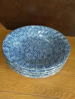 青と白の花柄皿 5枚セット 直径23cmのサムネイル