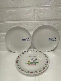 スヌーピー　PEANUTS 皿3枚