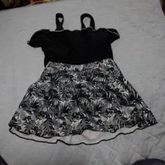 120 女のコ　水着