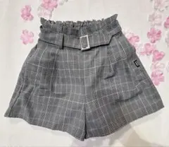 LOVE RABBY チェック柄 ベルト付き ショートパンツ　130cm