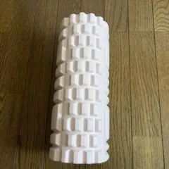 フォームローラー　ヨガ　筋膜リリースのサムネイル