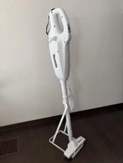 【中古】マキタ CL107FDSHW コードレス掃除機 充電器・スタンドセット マキタ（makita） CL107FDSHW スタンドセット 10.8V 紙パック式