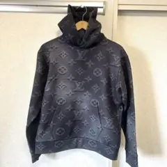 【極美品】LOUIS VUITTON ルイヴィトン モノグラム　3Dパーカー　Sのサムネイル