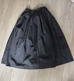 H&Mタックフレアロングスカート