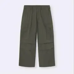 スーパーワイドカーゴパンツ　GUのサムネイル