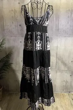 LOVE BOAT 花柄刺繍入りマキシ丈ワンピース 黒