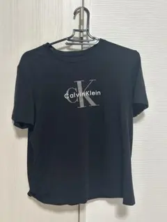 Calvin Klein Tシャツ ブラック　着用回数2回のサムネイル