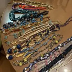 多色ビーズ&人工宝石、ネックレスセット