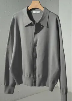 グレー ボタン付きカーディガン