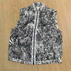 モノクロ動物柄ノースリーブベスト